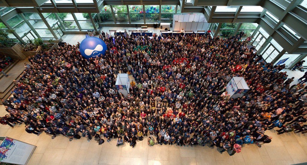 birds eye view of DrupalCon Seattle attendees